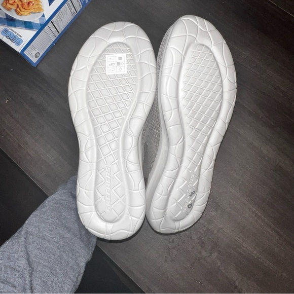 Skechers Mens 7.5 Parson Ralven Slip In On Taupe Canvas Relaxed Fit Loafers - Picture 5 of 5